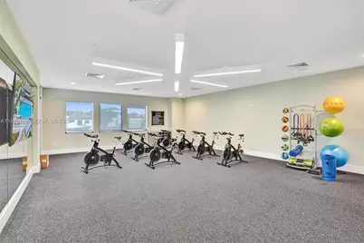 8265 NW 41st St #C-406, Doral, FL 33166 - Photo 17