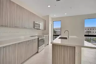 8265 NW 41st St, Doral, FL 33166 - Photo 29