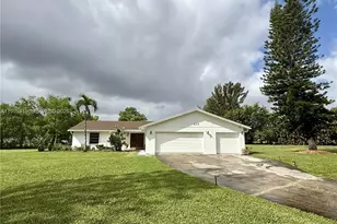 625 Whippoorwill Terrace, West Palm Beach, FL 33411 - Photo 1