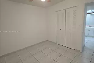 823 NE 199th St, Miami, FL 33179 - Photo 13