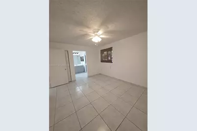823 NE 199th St #104-12, Miami, FL 33179 - Photo 27