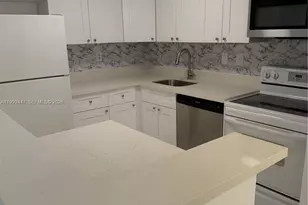 823 NE 199th St, Miami, FL 33179 - Photo 9