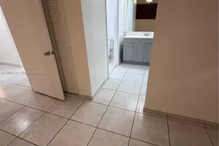 823 NE 199th St, Miami, FL 33179 - Photo 17