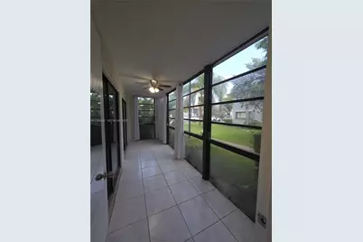 823 NE 199th St #104-12, Miami, FL 33179 - Photo 29