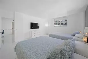 4001 S Ocean Dr, Hollywood, FL 33019 - Photo 17