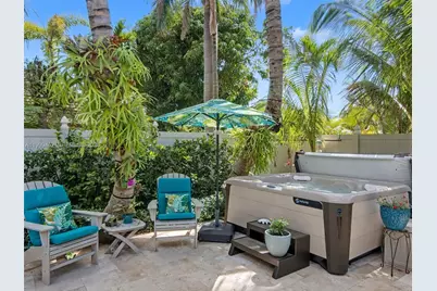 200 Blossom Ln, Palm Beach Shores, FL 33404 - Photo 23