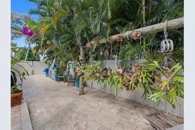 200 Blossom Ln, Palm Beach Shores, FL 33404 - Photo 25
