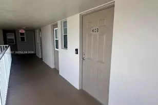 2420 SW 81st Ave, Davie, FL 33324 - Photo 9