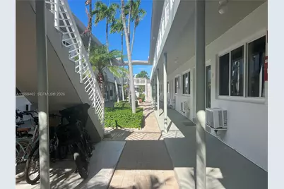 7430 Byron Ave #7A, Miami Beach, FL 33141 - Photo 1