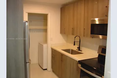 19025 NW 62nd Ave #202, Hialeah, FL 33015 - Photo 7