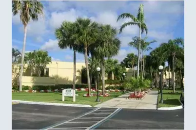 8075 SW 107th Ave #305, Miami, FL 33173 - Photo 5