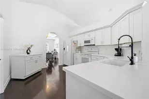 18427 NW 9th Ct, Pembroke Pines, FL 33029 - Photo 19
