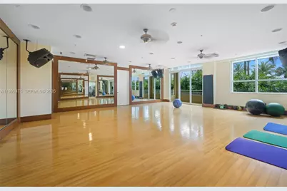 19501 W Country Club Dr #208, Aventura, FL 33180 - Photo 17