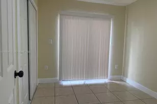 2310 W 60th St, Hialeah, FL 33016 - Photo 13