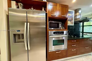 1121 Crandon Blvd, Key Biscayne, FL 33149 - Photo 5