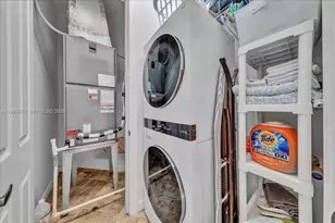 8275 NW 127th Ln, Parkland, FL 33076 - Photo 35