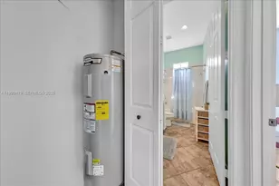 8275 NW 127th Ln, Parkland, FL 33076 - Photo 37