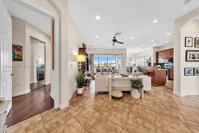 8275 NW 127th Ln #34-F, Parkland, FL 33076 - Photo 11