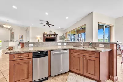 8275 NW 127th Ln #34-F, Parkland, FL 33076 - Photo 23