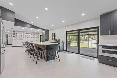 18462 SW 88th Pl, Cutler Bay, FL 33157 - Photo 15