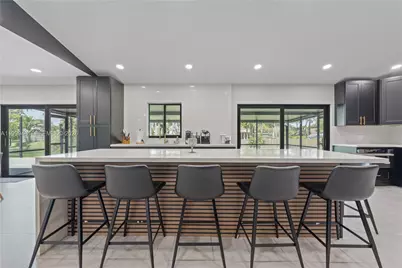 18462 SW 88th Pl, Cutler Bay, FL 33157 - Photo 13