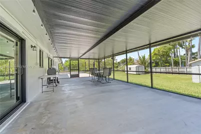 18462 SW 88th Pl, Cutler Bay, FL 33157 - Photo 31