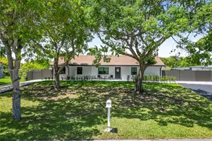 18462 SW 88th Pl, Cutler Bay, FL 33157 - Photo 1