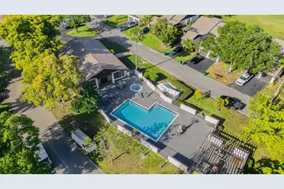 6445 W Pinehurst Cir W #D25, Tamarac, FL 33321 - Photo 29