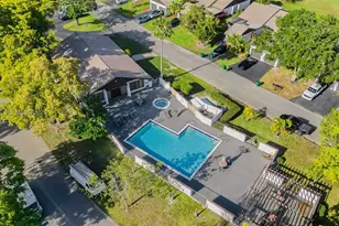 6445 W Pinehurst Cir W, Tamarac, FL 33321 - Photo 29