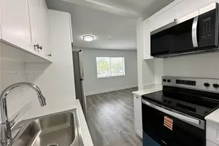 2325 Arthur St, Hollywood, FL 33020 - Photo 5