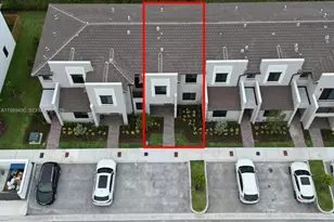 949 NE 211th St, Miami, FL 33179 - Photo 21