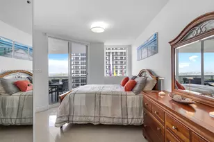 4775 Collins Ave, Miami Beach, FL 33140 - Photo 17