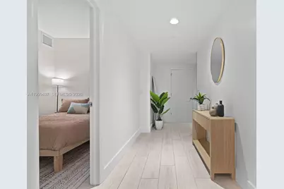 1010 Brickell Ave #1411, Miami, FL 33131 - Photo 5