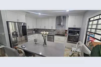 3110 SW 4th St, Deerfield Beach, FL 33442 - Photo 9