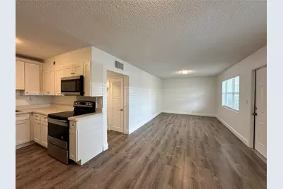 2500 Johnson St #17, Hollywood, FL 33020 - Photo 7