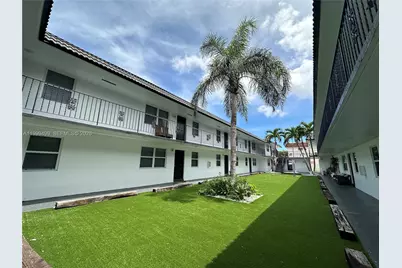 2500 Johnson St #17, Hollywood, FL 33020 - Photo 31