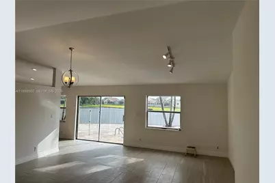 9841 Ridgecreek Rd, Boca Raton, FL 33496 - Photo 3
