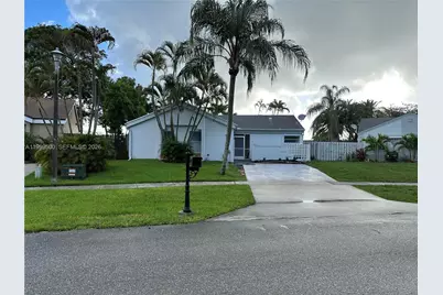 9841 Ridgecreek Rd, Boca Raton, FL 33496 - Photo 1