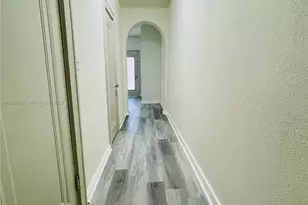 442 SW 10th Ave, Miami, FL 33130 - Photo 9