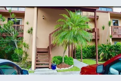 604 E Lakeview Dr E #604, Royal Palm Beach, FL 33411 - Photo 3