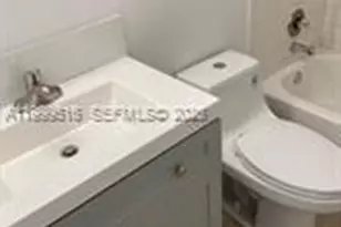 301 SW 135th Ave, Pembroke Pines, FL 33027 - Photo 9