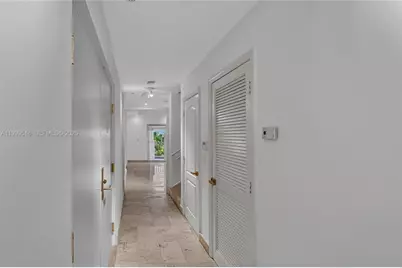 1413 Sunset Harbour Dr #209, Miami Beach, FL 33139 - Photo 15