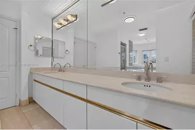 1413 Sunset Harbour Dr #209, Miami Beach, FL 33139 - Photo 23