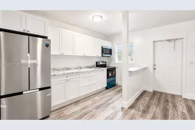 5549 NE Miami Ct #1, Miami, FL 33137 - Photo 3