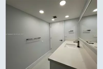 4725 SW 62nd Ave #103, Davie, FL 33314 - Photo 17