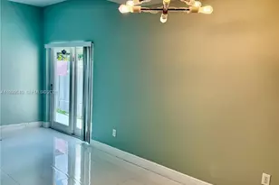 5888 W 25th Ct, Hialeah, FL 33016 - Photo 11