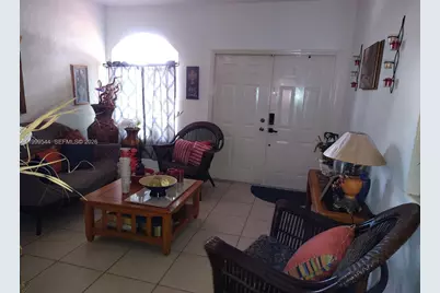 7736 NW 197 Ln, Hialeah, FL 33015 - Photo 3