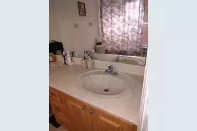 7736 NW 197 Ln, Hialeah, FL 33015 - Photo 17