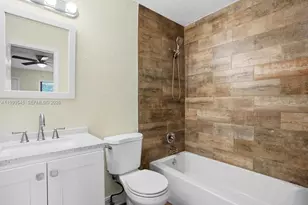 7604 SW Sw 10th Ct, North Lauderdale, FL 33068 - Photo 11