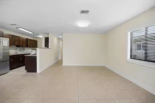 7604 SW Sw 10th Ct, North Lauderdale, FL 33068 - Photo 3